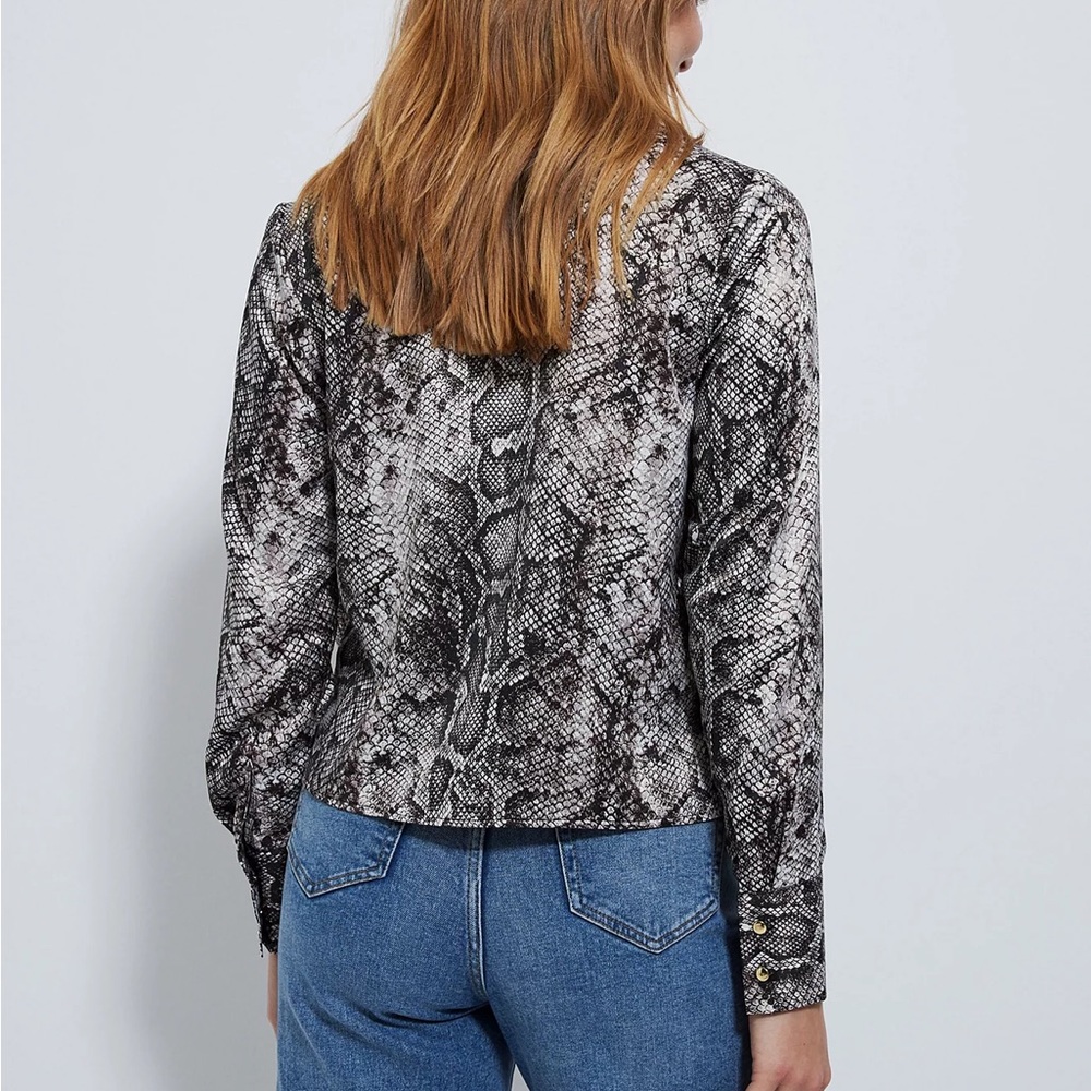 Pleione Women's Snake Print Blouse M - Picture 12 of 12